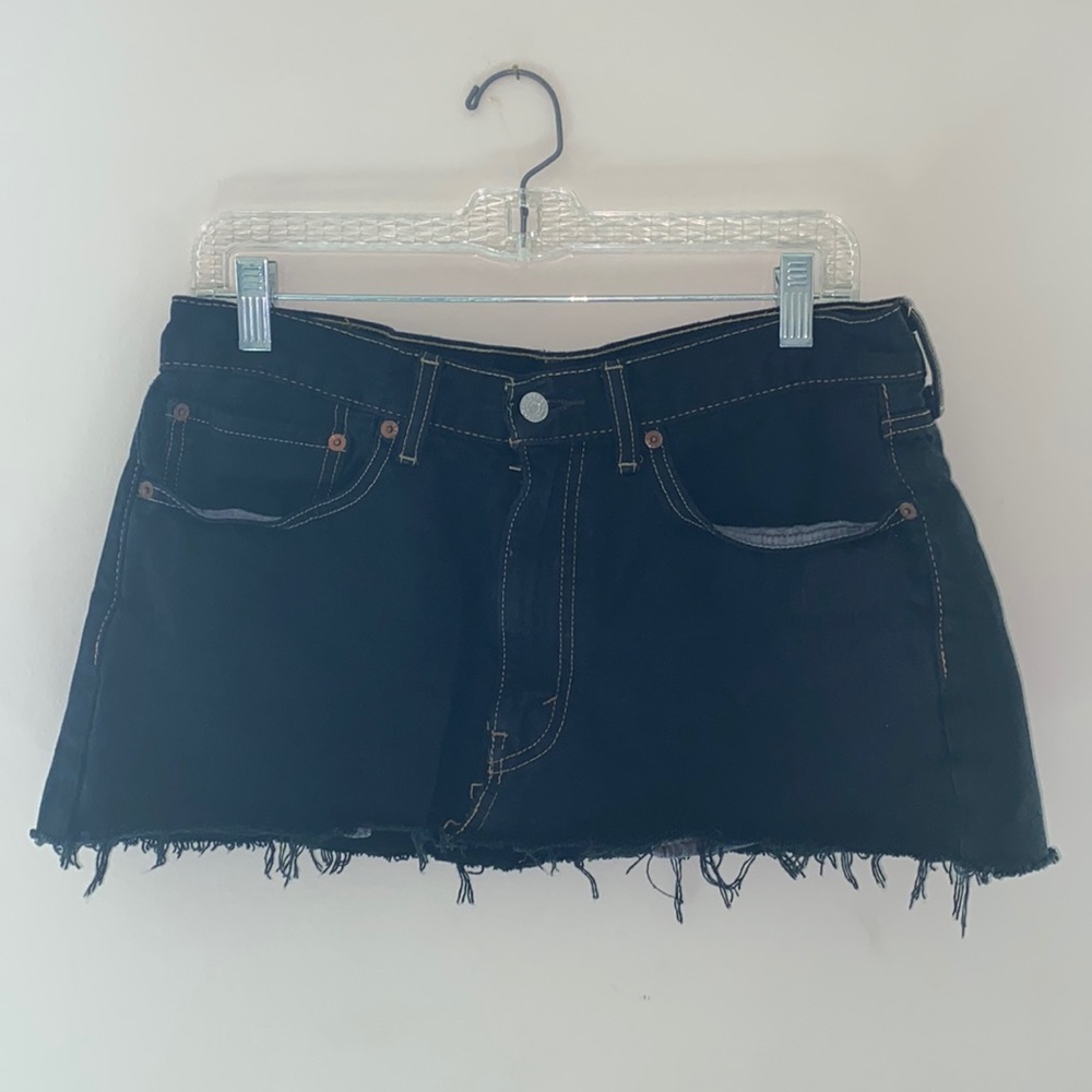 Levi’s mini skirt